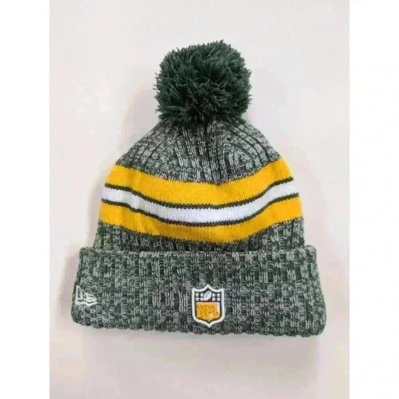 Green Bay Packers New Era 2023 Official Sideline NFL Cuffed Pom Knit Beanie Hat - Picture 3 of 6